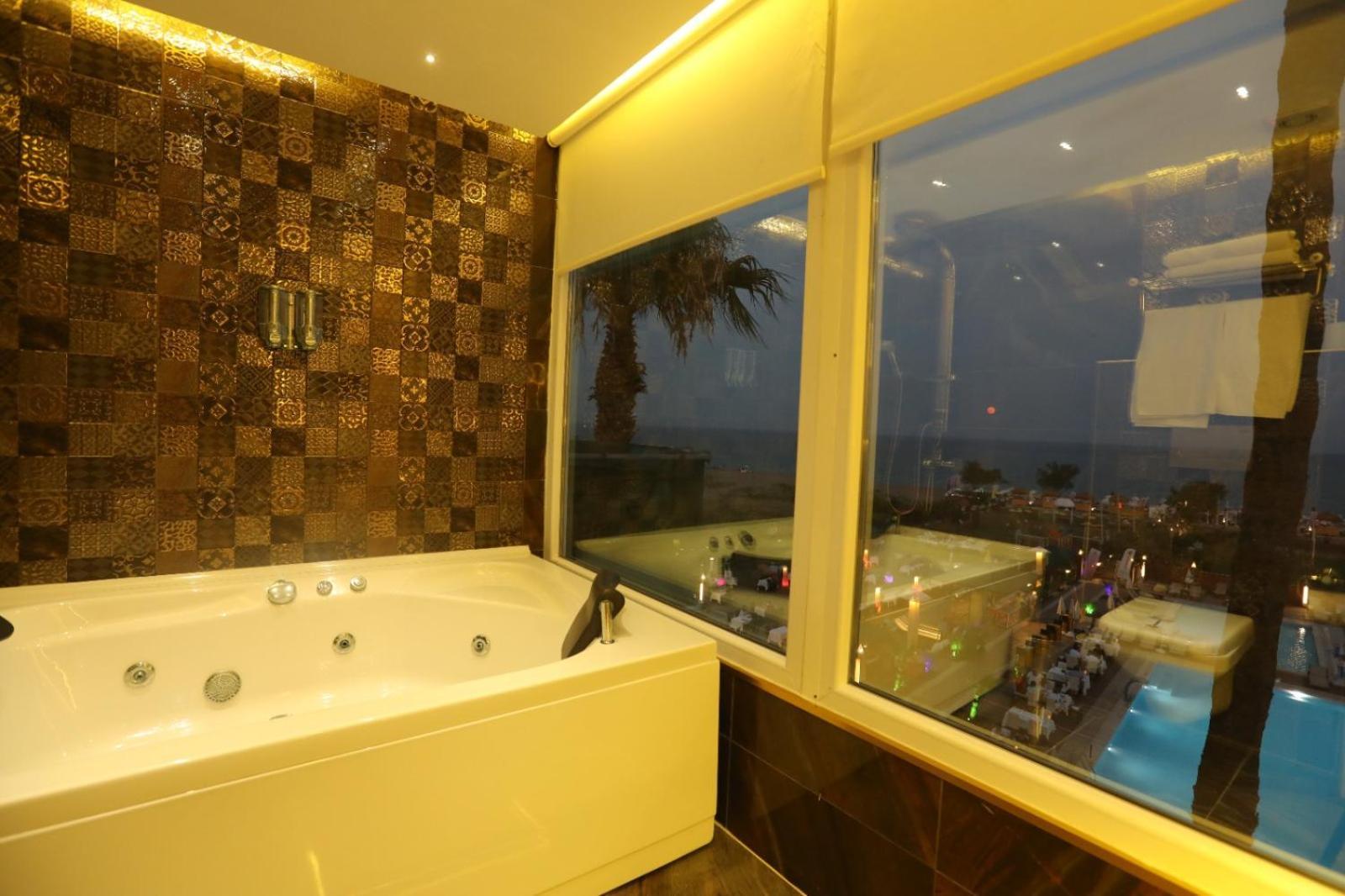 Unluselek Hotel Anamur Bagian luar foto