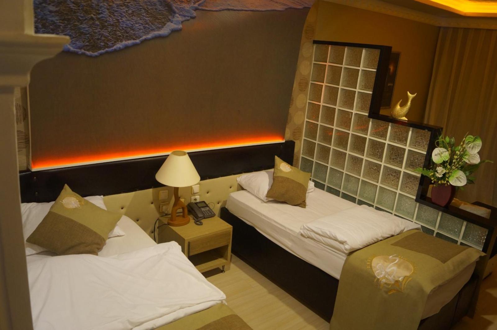Unluselek Hotel Anamur Bagian luar foto